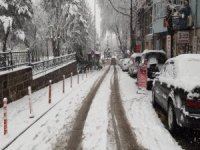 Afyonkarahisar’da Kar Kalınlığı 5 Santimetreyi Buldu