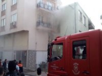 İzmir’de Depo Yangını