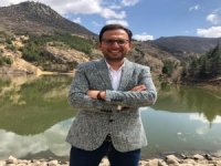 Korona Virüs Nedeniyle Evde Kalan Yazar Çocuklar İçin Kitap Yazdı