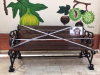 Efeler’de Banklara Şerit Çekildi