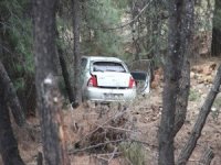 Spil Dağı’nda Otomobil Uçurumdan Uçtu: 2 Yaralı