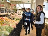 Aliağa’da Virüse Karşı Marketlerin Denetimi Sıklaştı