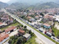 Bafa’da Araç Kuyruğu Havadan Görüntülendi