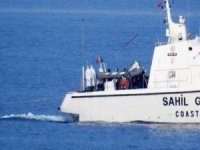 Yunan Askerleri Göçmenlerin Yakıtlarını Alıp, Deniz Ortasında Ölüme Terk Etti