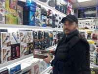 Berberler Kapandı, Tıraş Makinesi Satışları Patladı