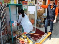 Ücretsiz Erzak Dolabını Yağmaladılar