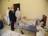 Vali Köşger Karantina Altındaki Vatandaşları Ziyaret Etti