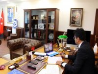 Adü Rektörü Aldemir, Yök Başkanı İle Telekonferans Yöntemiyle Toplantı Yaptı