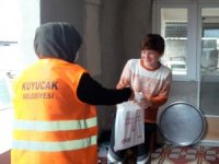 Kuyucak Belediyesi Öğrencinin Test Kitabı İsteğini Yerine Getirdi