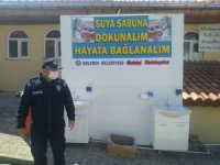 Selendi’de Pazar Yeri Girişine Hijyen İstasyonu