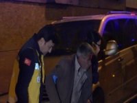 Yere Düşüp Kanlar İçinde Kalan Adamı Şans Eseri Polisler Fark Etti