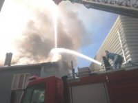 Hisarcık’ta Ahşap Ev Yangını Korkuttu