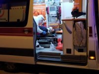 Kazada Yaralanan Motosiklet Sürücüsünü Kaskı Kurtardı