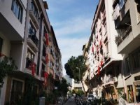 105. Sokakta 23 Nisan Kutlamaları Balkonlardan Bayraklarla Yapılacak