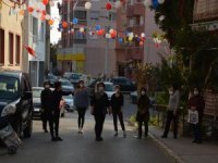 Dışarı Çıkamayan Çocukları İçin Sokağı Süslediler