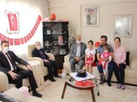 Kula’da 23 Nisan Doğumlu Çocuklara Sürpriz Kutlama