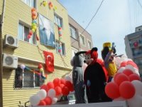 Akhisar Belediyesi, 100. Yıl Coşkusunu Sokaklara Taşıdı