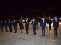 Didim Protokolü Önce İstiklal Marşı Okudu Ardından Dilek Balonu Uçurdu