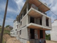 15 Metre Yüksekten El Arabası İle Düşen İşçi, Şans Eseri Hayatta Kaldı