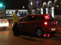 İzmir’de Kısıtlama Kurallarına Uymayan Bin 476 Kişiye Ceza Kesildi