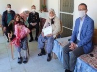 110 Yaşındaki Hanım Ölmez’in Anneler Günü’nü Kutladılar