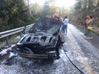 Marmaris’te Yanan Araç Kullanılmaz Hale Geldi