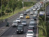Kısıtlama Sonrası İlk İş Günü İzmir’de Trafik Yoğunluğu