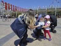 Aydın Büyükşehir Belediyesi Çocuklara Binlerce Maske Dağıttı
