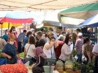 Menteşe Halk Pazarında Sosyal Mesafe Hiçe Sayıldı