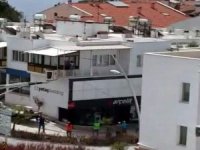 Annenin Sorumsuzluğu Pes Dedirtti, Küçük Bebek 1 Saat Balkonda Ağladı