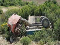 Devrilen Traktörün Altında Kalan Genç Yaşamını Yitirdi