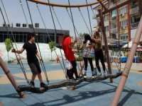 Aydın’da Çocuklar Sıcak Havaya Rağmen Dışarı Çıktı