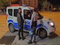 Kütahya’da Sokağa Çıkma Kısıtlamasını İhlal Eden 2 Kişiye Ceza Uygulandı