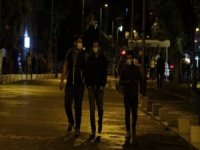 Kısıtlamanın Bitmesiyle Vatandaşlar Sokağa Akın Etti