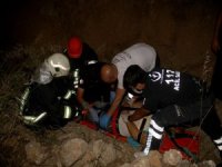 Motosiklet Dereye Uçtu: 2 Yaralı