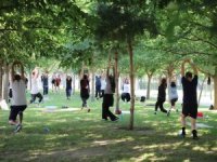 Bayraklı’da Açık Hava Spor Kursları Başlıyor