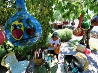 Koronayı Fırsat Bildi, Su Kabaklarını Sanat Eserine Dönüştürdü