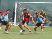 Göztepe’de Fenerbahçe Maçı Hazırlıkları Sürüyor