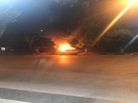 Park Halindeki Otomobil Alevlere Teslim Oldu