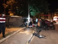 Jandarmadan Kaçarken Kaza Yaptılar