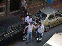 Elektrik Akımına Kapılan Genç, Hastaneye Kaldırıldı