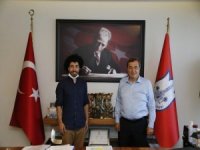 Agoralı Ferhat’a Batur Desteği