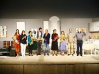 Denizli Büyükşehir Tiyatrosu Perdelerini Açtı