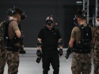 Polis 46 Adrese Operasyon Yaptı 22 Kişi Kıskıvrak Yakalandı