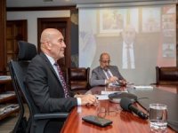 Başkan Soyer Fikir Önderleri Forumu’nda Projelerini Anlattı