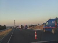 Gurbetçi Ailenin Otomobili Tırla Çarpıştı, 2 Kişi Öldü