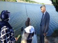 Engelli Bireyler Balık Tutmak İçin Yarıştı