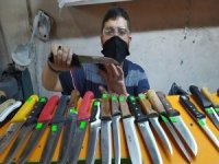 Kurban Bıçakları Bileniyor