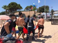 Denizde Boğulma Tehlikesi Geçiren Şahıs Hastaneye Kaldırıldı