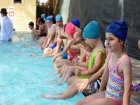 MCBÜ’de Yüzme Kursları Başladı